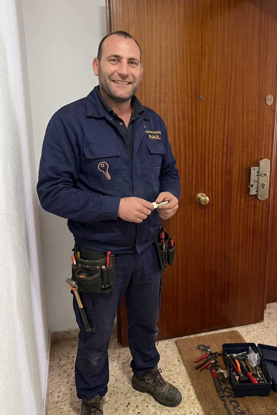 Raul, cerrajero de Cerrajero Dos Pasos